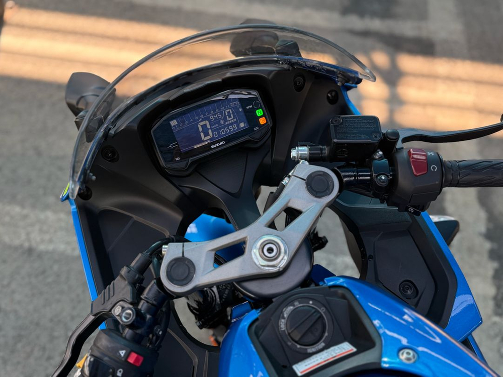 스즈키 gsxr125 23년식 짧은 키로수 싸게 팝니다 이미지