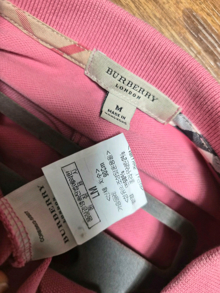 버버리 카라티셔츠 여성 이미지