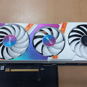 컬러풀 3060Ti Ultra OC 8GB White LHR 팝니다. 이미지