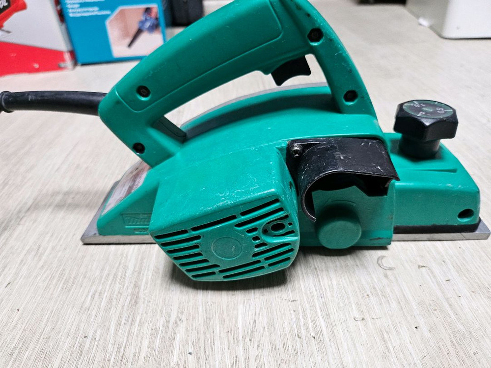 마끼다 전기대패 M193 모델 이미지