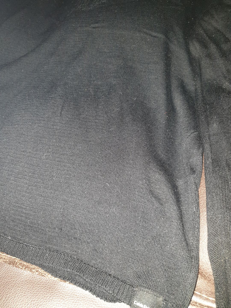 ck(캘빈클라인 calvin klein) L사이즈 검은색 브이넥 면니트(이태리메이드)봄여름 폴로 헤지스 빈폴 디젤 이미지