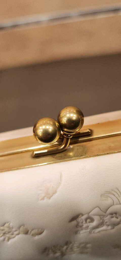 COACH 디즈니 콜라보 사첼백 이미지