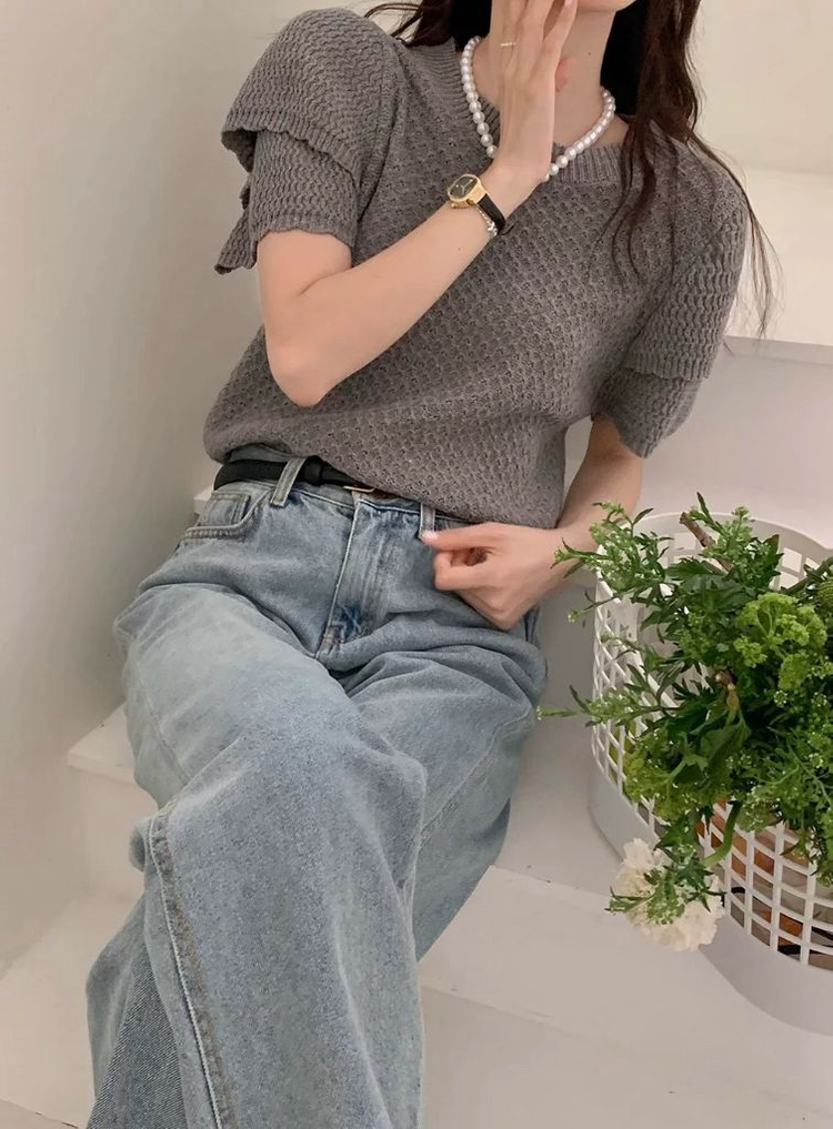 퍼프 프릴 소매 반팔 니트 이미지