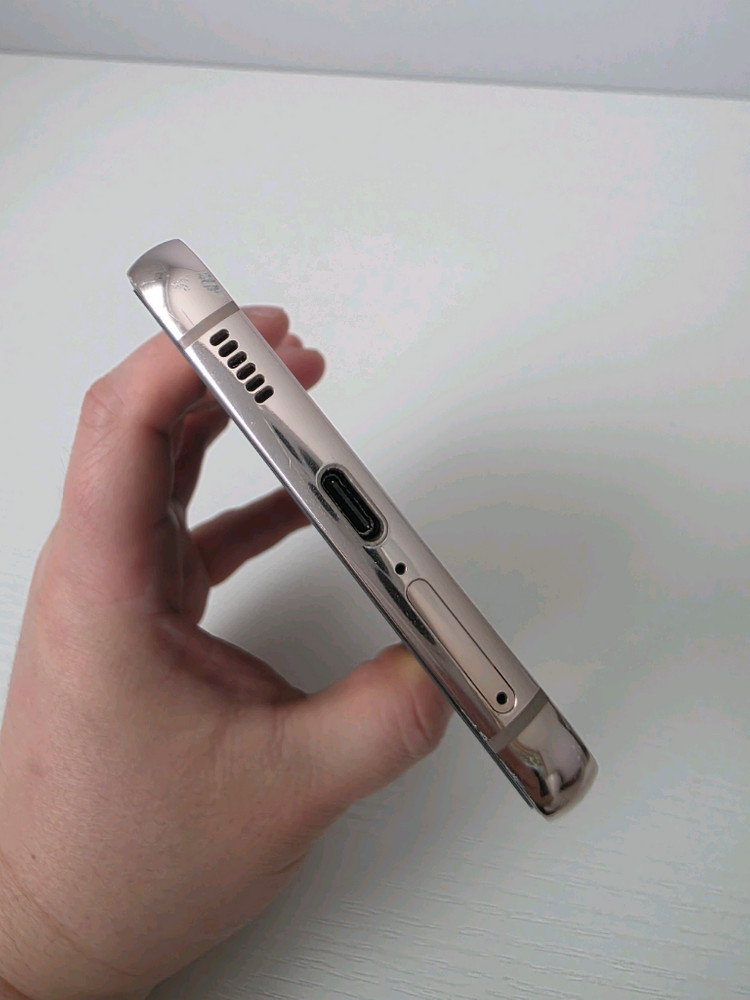 갤럭시S22플러스 256G 무잔상 자급제 중고폰 이미지