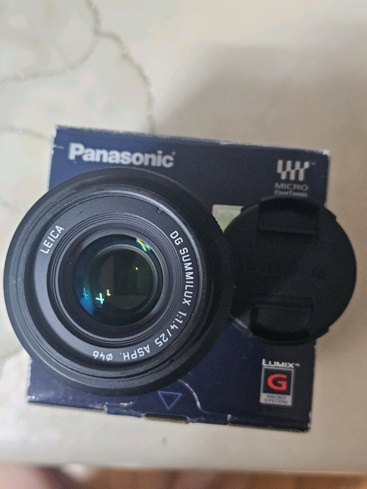 파나소닉 라이카 DG SUMMILUX 25mm F1.4 렌즈 이미지