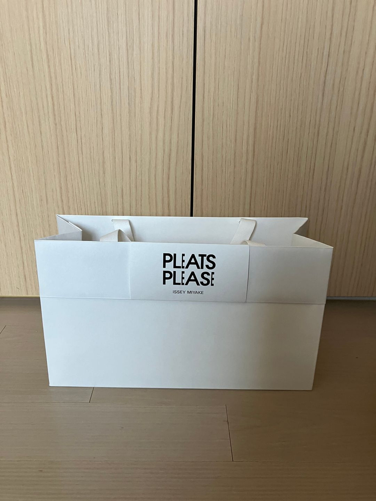 명품쇼핑백, 명품리본, 명품 포장끈(샤넬 쇼핑백, 에르메스 쇼핑백, 샤넬리본, 디올리본,프라다쇼핑백, 부쉐론쇼핑백) 이미지
