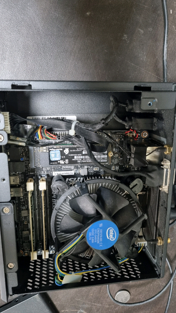 MSI Cubi 3 Plus 7세대 미니PC 이미지