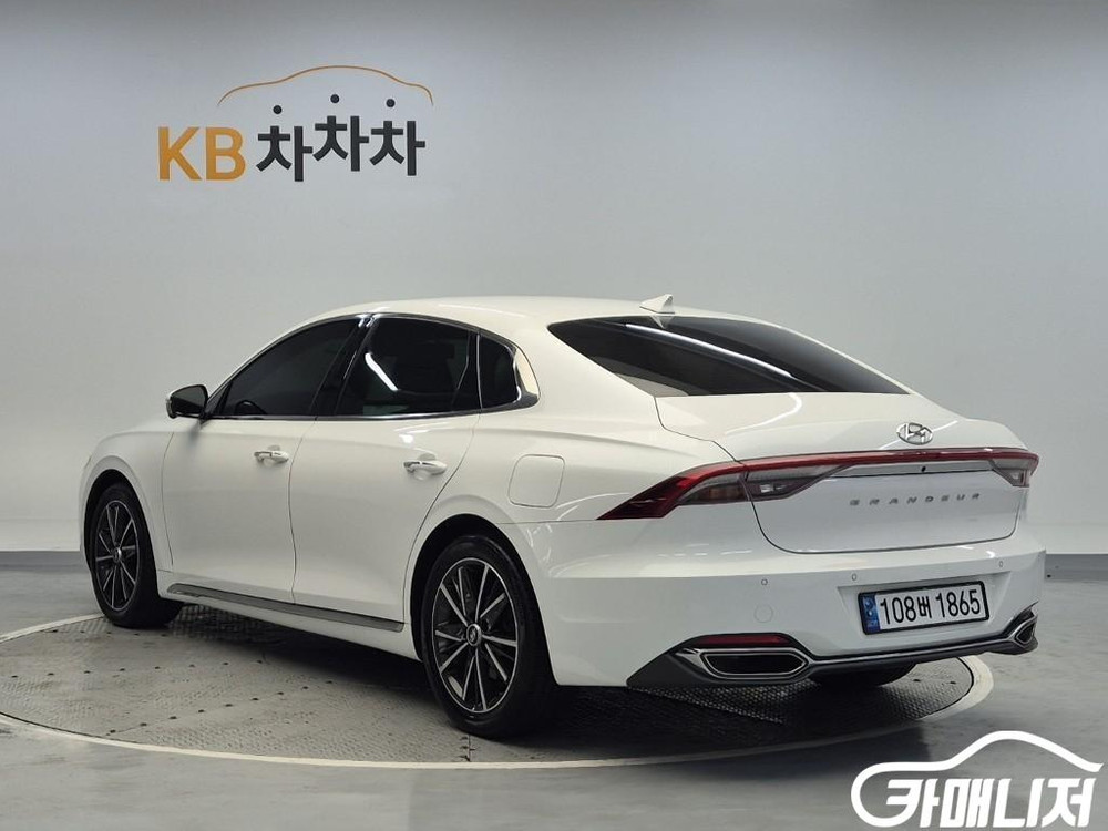 [현대]더 뉴 그랜저 IG 2.5 르블랑 (5인승) 이미지
