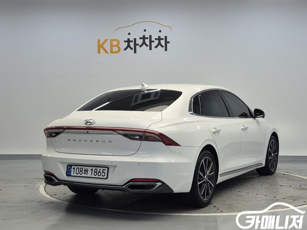 [현대]더 뉴 그랜저 IG 2.5 르블랑 (5인승) 이미지