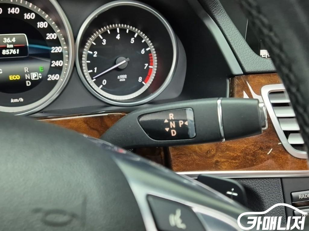 [벤츠]E-클래스 W212 E300 아방가르드 (5인승) 이미지