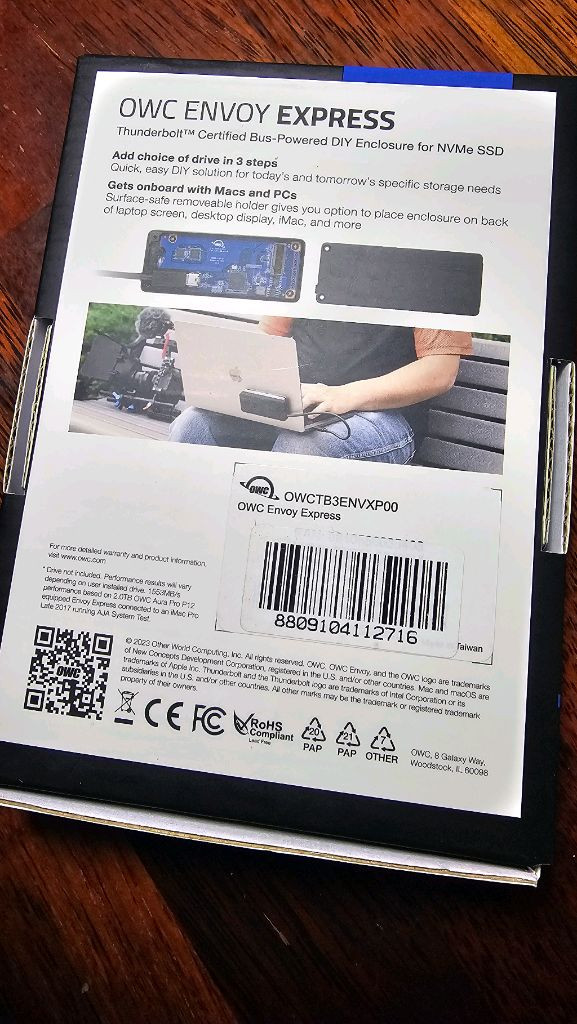 썬더볼트3 케이블 일체형 외장 M.2 NVMe ssd 케이스 OWC Envoy Express 이미지