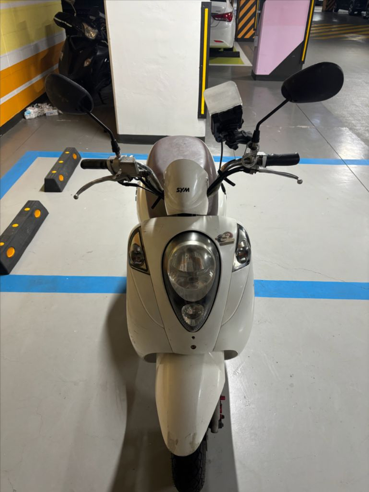 sym 미오 100cc 스쿠터 이미지