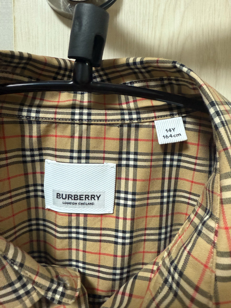 버버리 14y 셔츠 팝니다(성인55까지 가능) 이미지