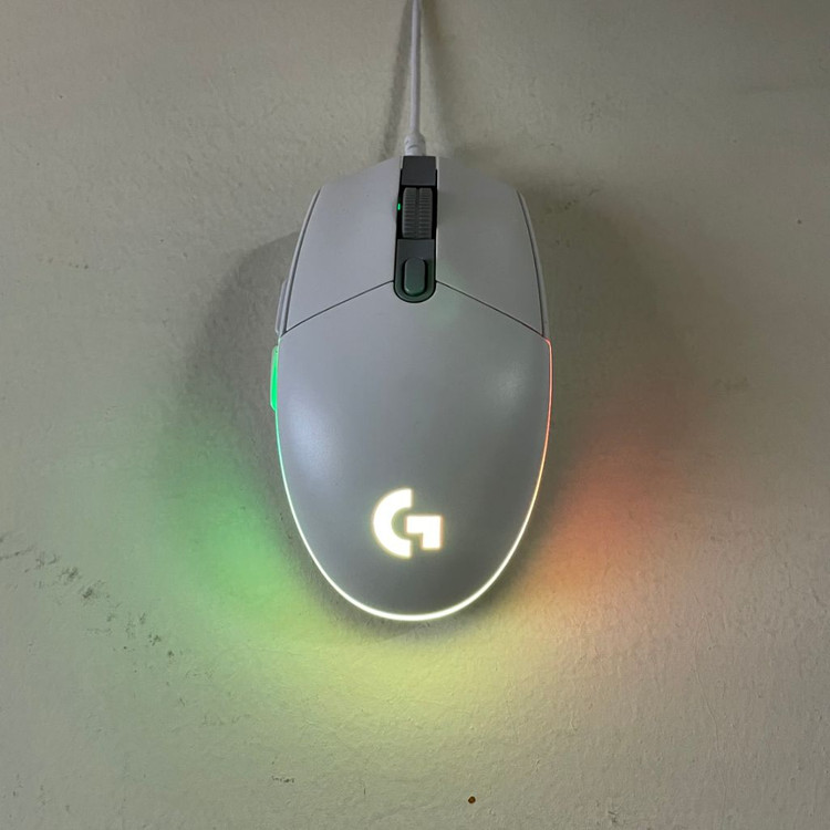 [당일발송]로지텍 g102 화이트 2세대 라이트싱크 게이밍 마우스 키보드 헤드셋 스피커 이미지