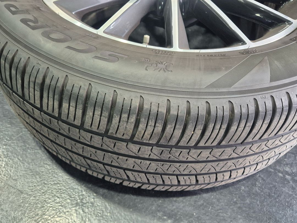 g400d 지바겐 20인치 마차휠타이어 이미지