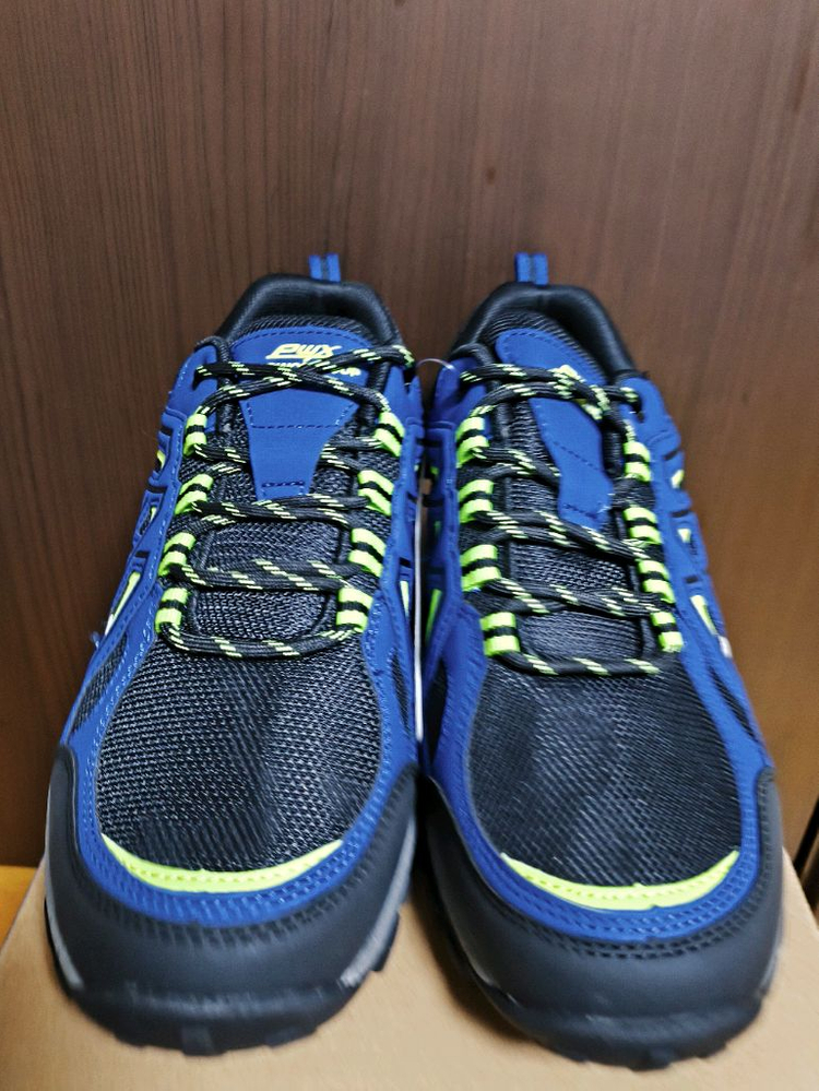 (새상품)270 남성 등산화 프로월드컵 트레킹화 운동화 이미지