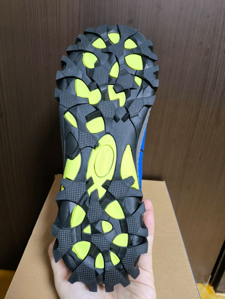 (새상품)270 남성 등산화 프로월드컵 트레킹화 운동화 이미지