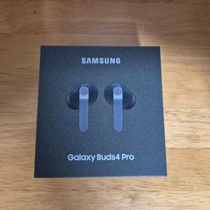 [미개봉] 갤럭시 버즈4프로 새상품 블랙 색상 팔아요 이미지