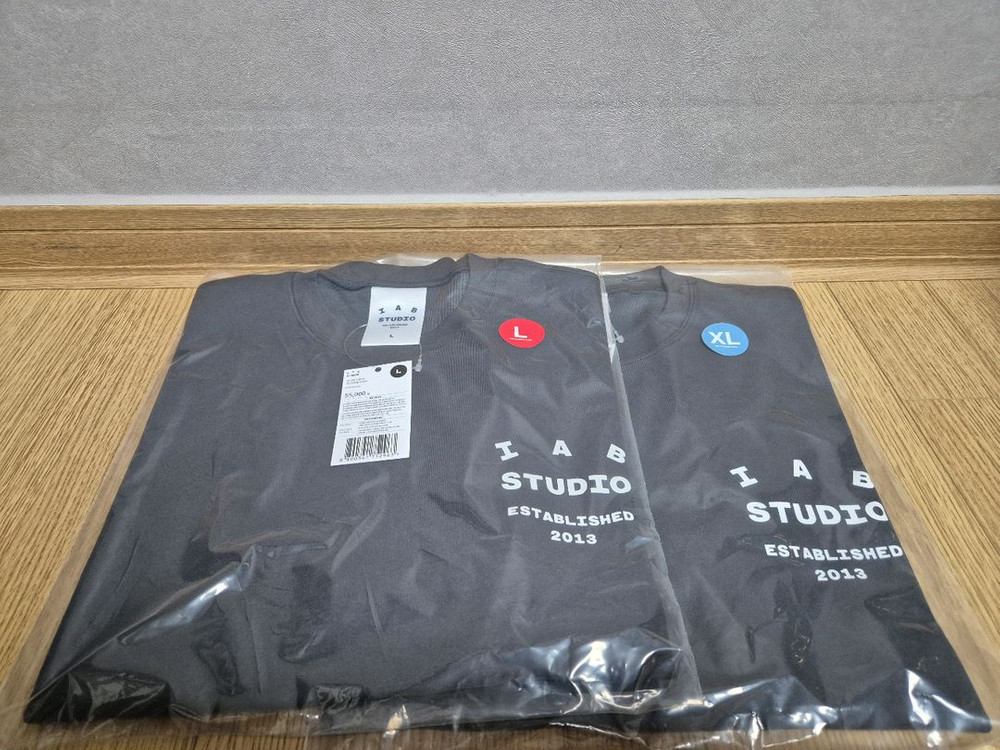 (L/XL) 아이앱 스튜디오 26 아이앱 티셔츠 차콜 화이트 이미지