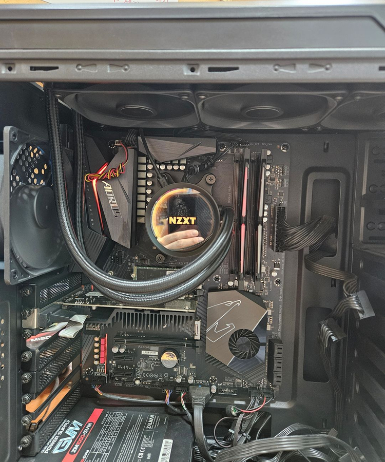 AMD 라이젠9 5900X + 기가바이트 X570 AORUS ELITE + RAM 32GB + NXTZ 이미지