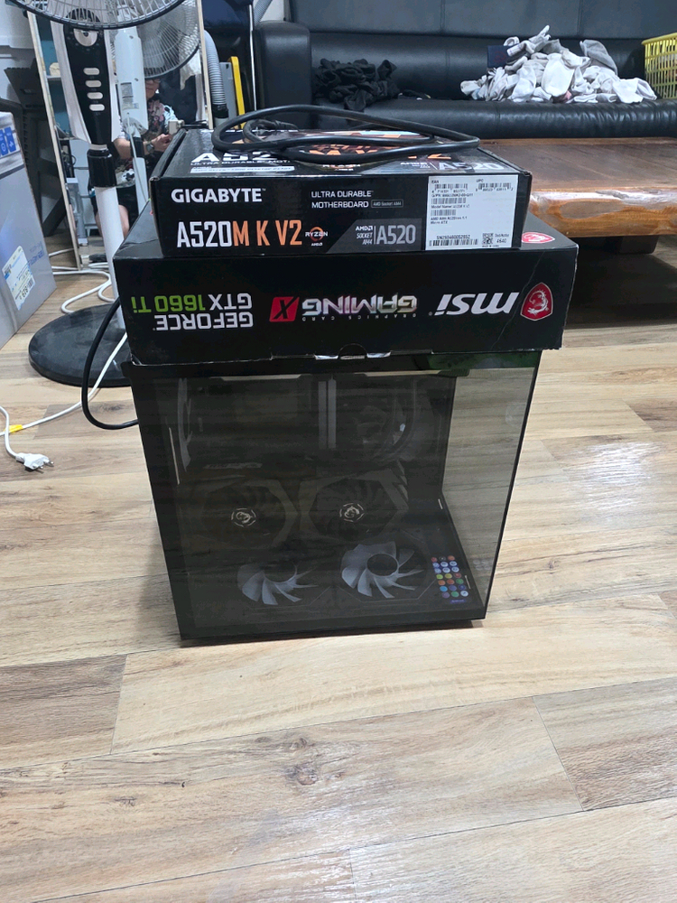 게이밍 PC 본체라이젠3600,1660tiddr4 8x2=16,ssd256+hdd500 이미지