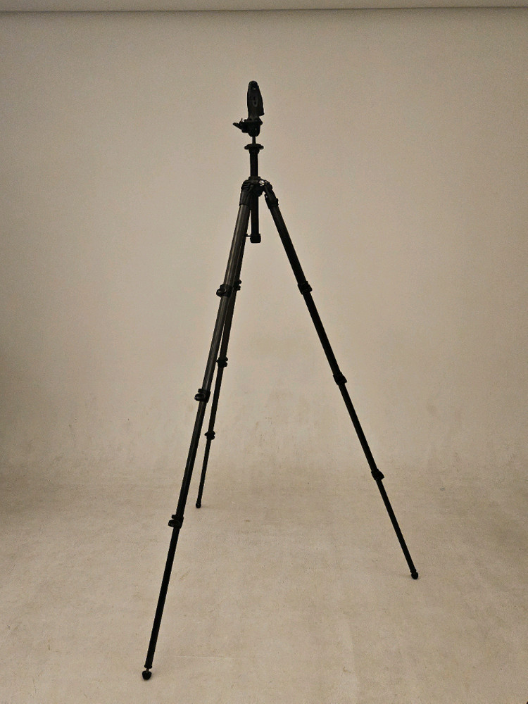 맨프로토 MT057C4-G 카본삼각대 + 맨프로토 327RC2 조이스틱 이미지