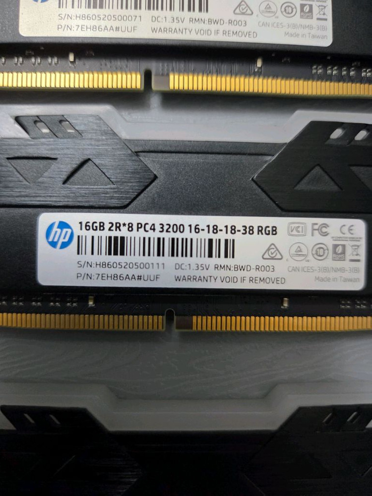 DDR4 16GB 메모리 4개 2개 씩 2세트 이미지