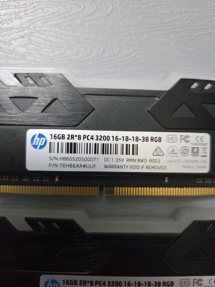 DDR4 16GB 메모리 4개 2개 씩 2세트 이미지