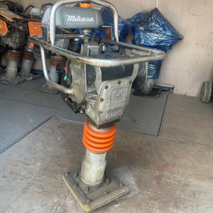 중고 람마 일반형 땅다지기 기기 바닥다짐 판매 임대 이미지