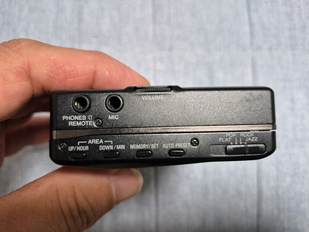 AIWA HS-JX828 BLACK색상 정크기기 판매합니다. 이미지