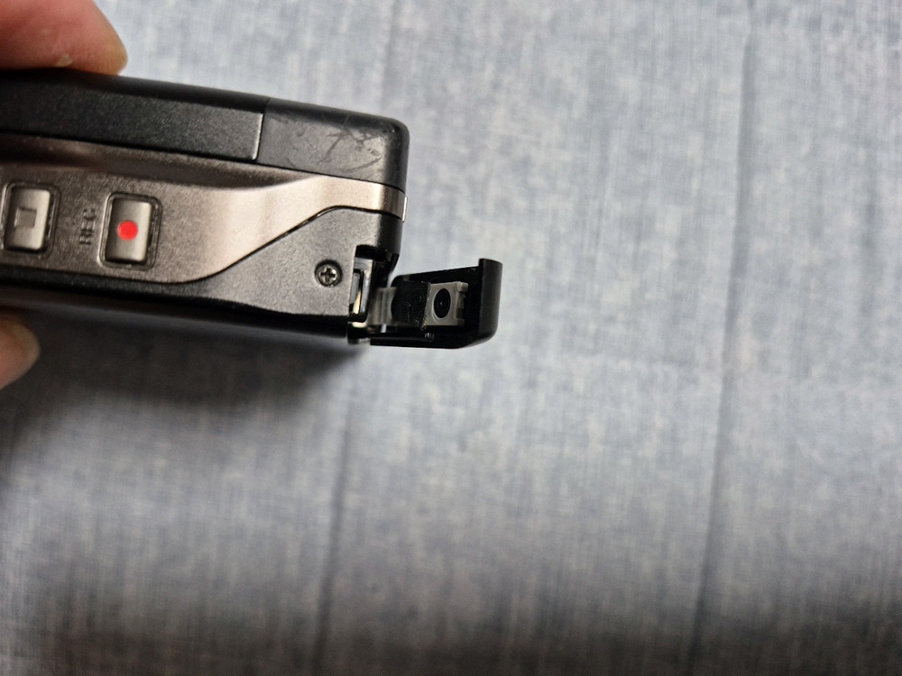 AIWA HS-JX828 BLACK색상 정크기기 판매합니다. 이미지