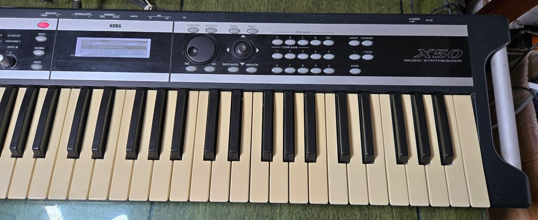 코르그 신디사이저 건반 키보드 X50 61키 KORG 이미지