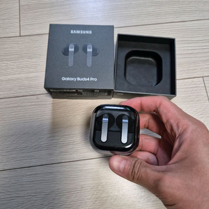 버즈4프로 검정 풀박구성 이미지