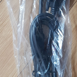 dvd-d 케이블 1.5m 팝니다. 이미지