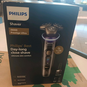 고급 새 필립스 전기면도기 (Philips i9000 XP9402) 이미지