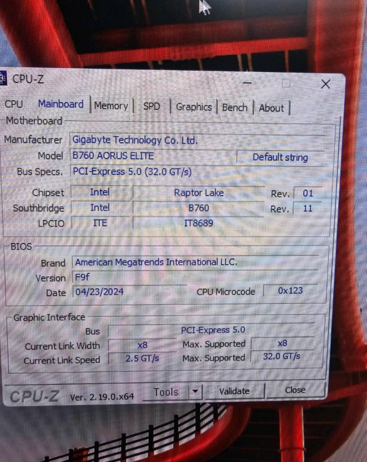 인텔 14600KF RTX 5060Ti ddr5 32g ssd 1테라 게이밍PC 본체 컴퓨터 판매합니다 이미지