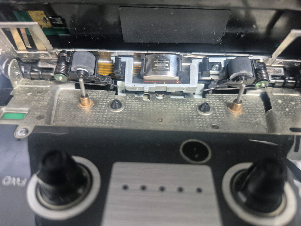 SONY WM 506 BLACK색상 정크기기 판매합니다. 이미지