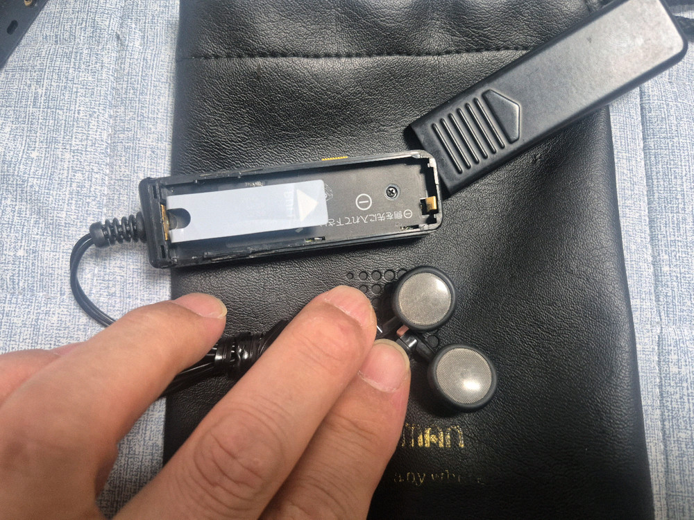 SONY WM 506 BLACK색상 정크기기 판매합니다. 이미지