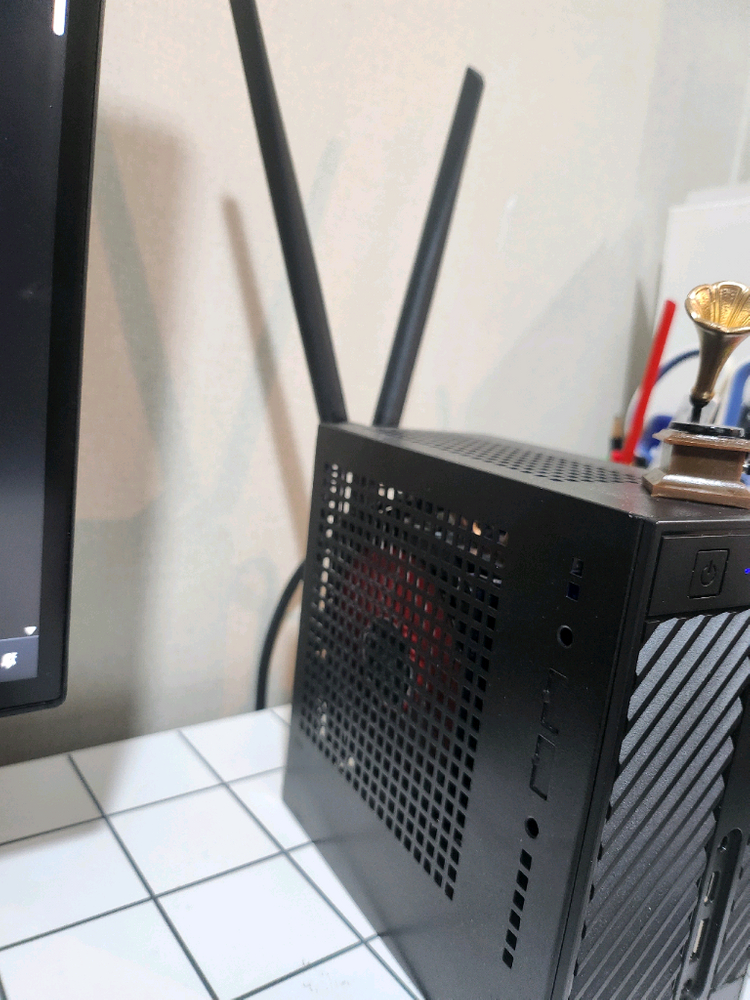 애즈락 데스크미니 i7 미니PC 이미지