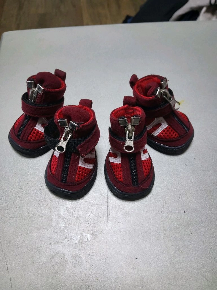 반려동물 고양이 애완견 미끄럼 방지 신발 이미지