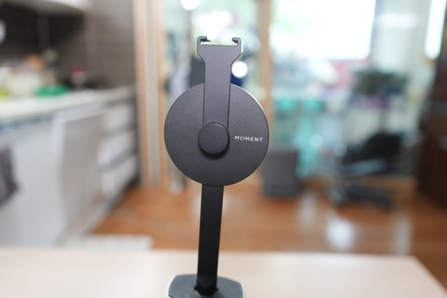 맨프로토 미니삼각대 픽시에보+모먼트 맥세이프 홀더 이미지