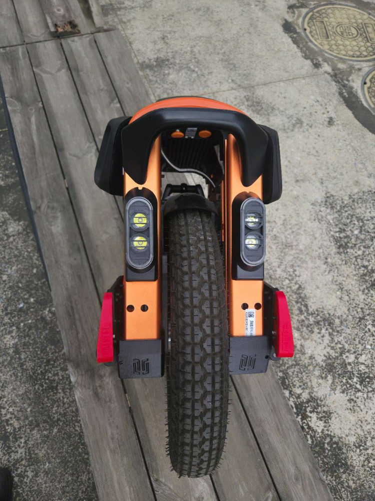 킹송 S16PRO 1480Wh 84V 서스펜션 전동외발휠 이미지