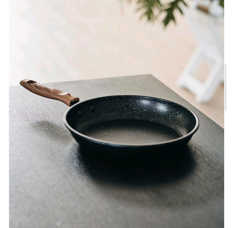 데시오 무쇠 프라이팬 28cm 이미지