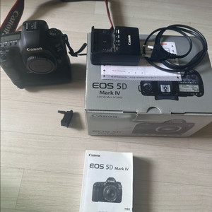 캐논 5d mark 4 +세로그립 팝니다 이미지