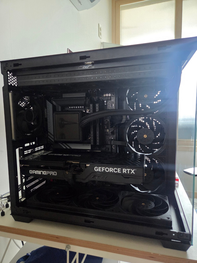 270K plus Z890 5070ti 32gb 1tb 고성능 작업게임용 데스크톱 이미지