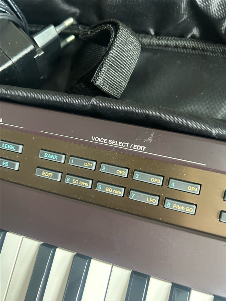 야마하 reface DX 신디사이저 (블랙) 이미지