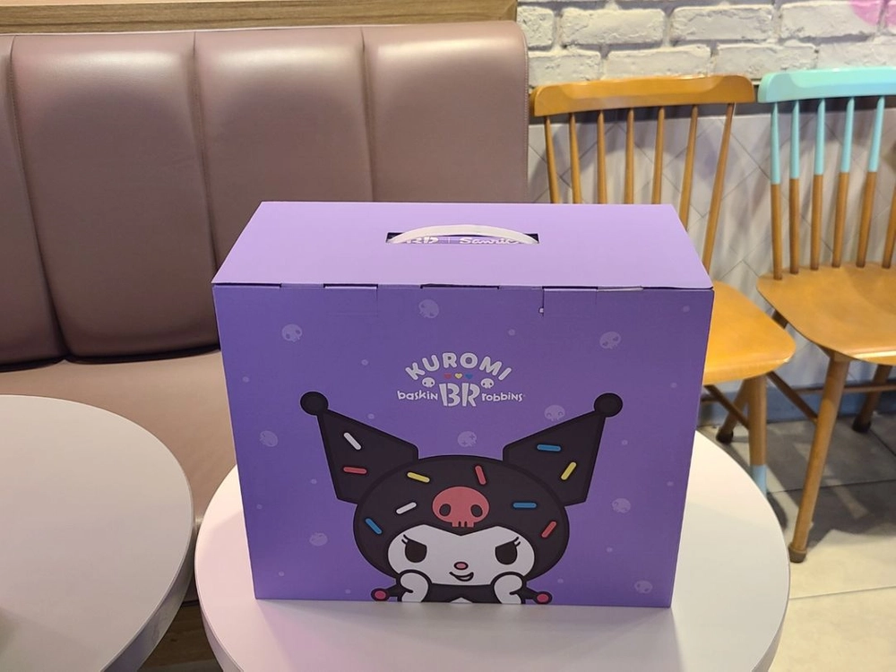 베스킨라빈스 산리오 쿠로미 캐리어백 레디백 미니백 박스 이미지