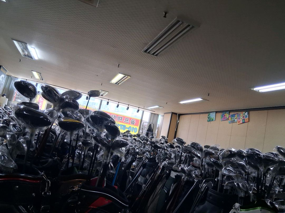 골프채 골라가세요 이미지