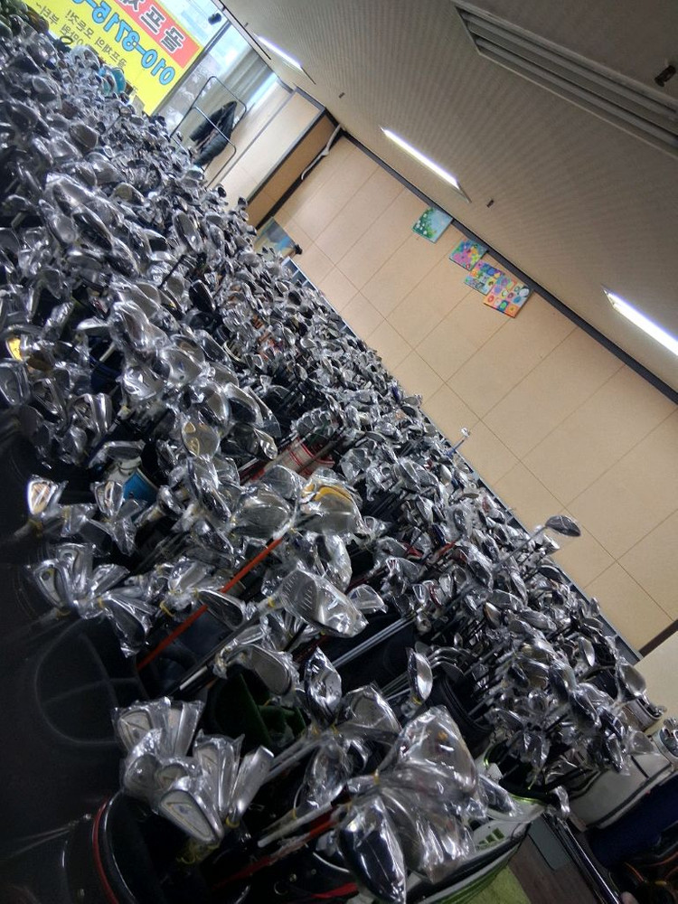 골프채 골라가세요 이미지
