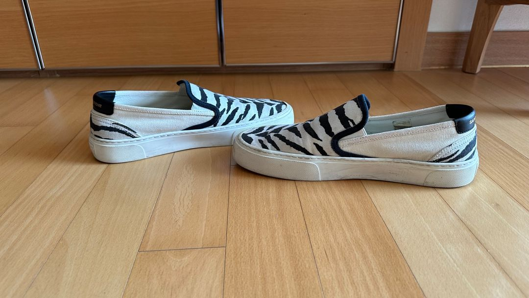 생로랑 SAINT LAURENT 코트 슬립온 스니커즈 이미지